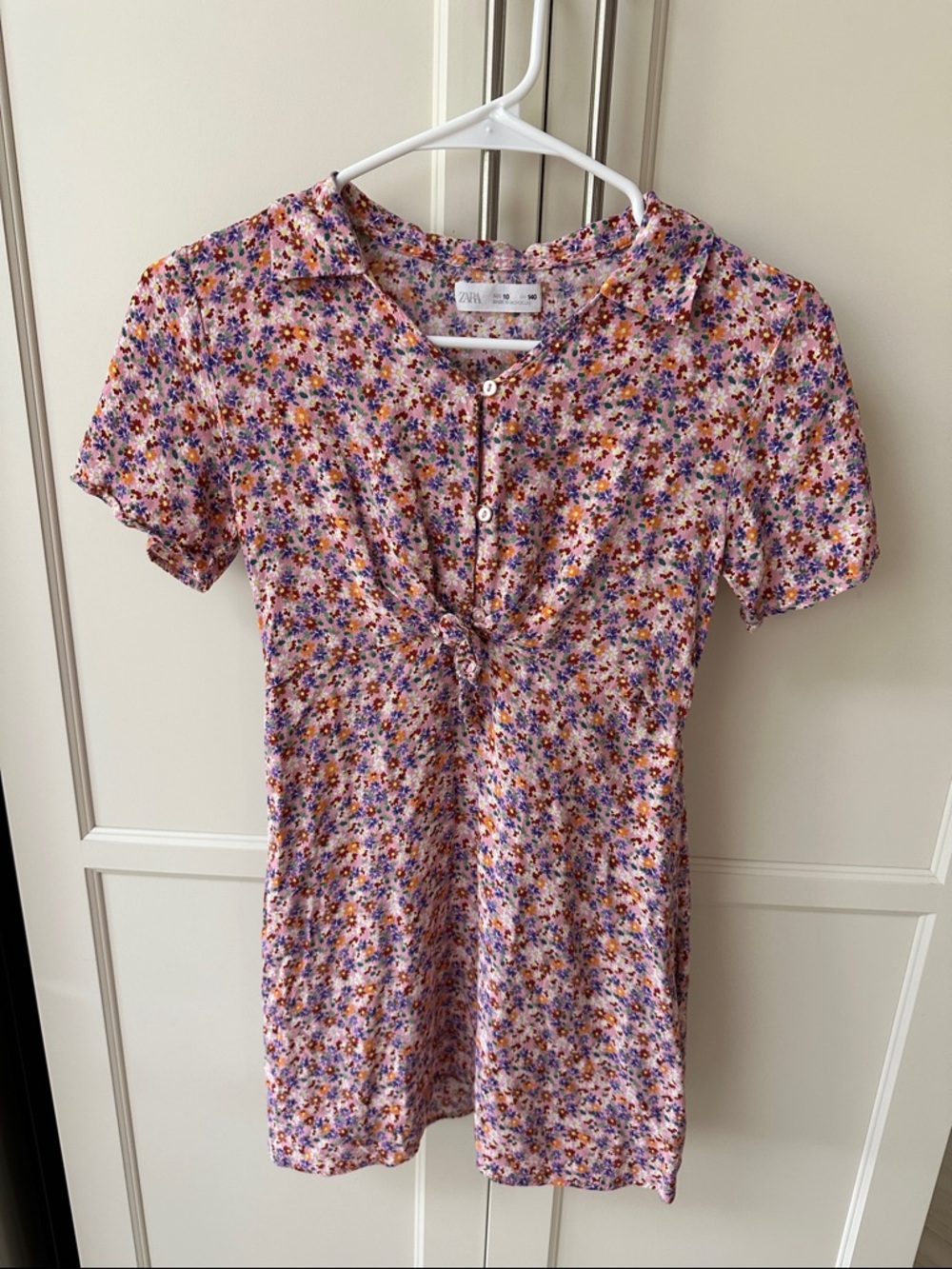 Zara Lavender Floral Knot-Front Button-Down Top
